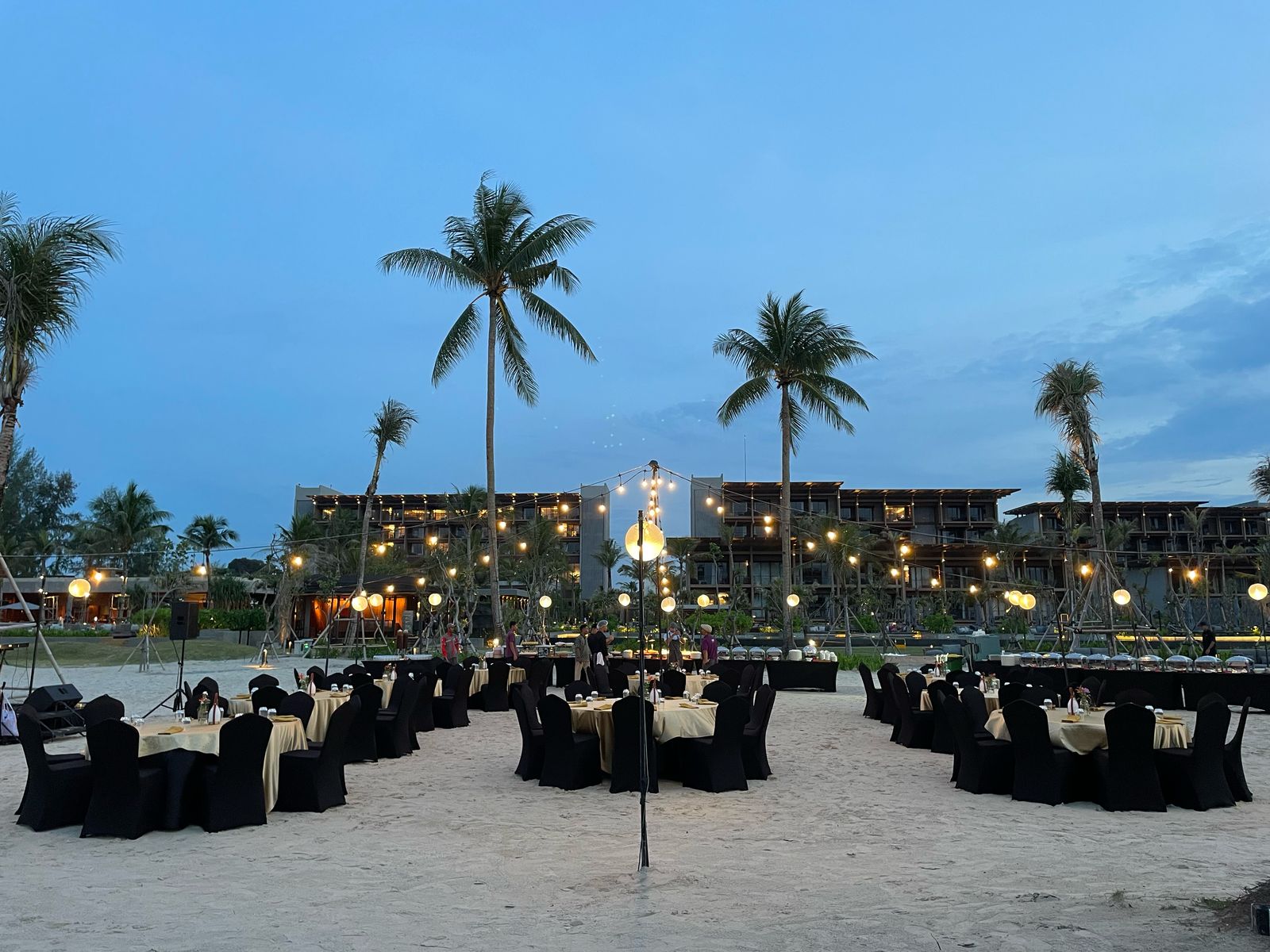 overseas retreat gala dinner
